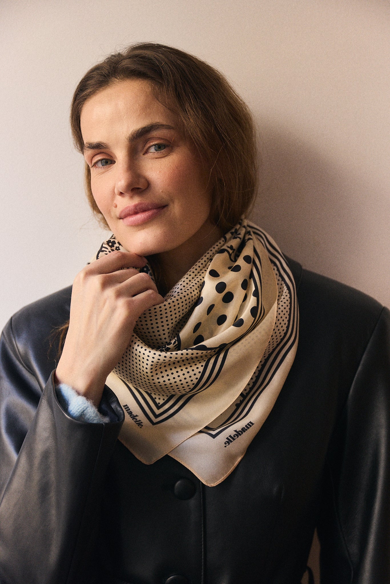 Patchwork silk scarf ecru / available soon