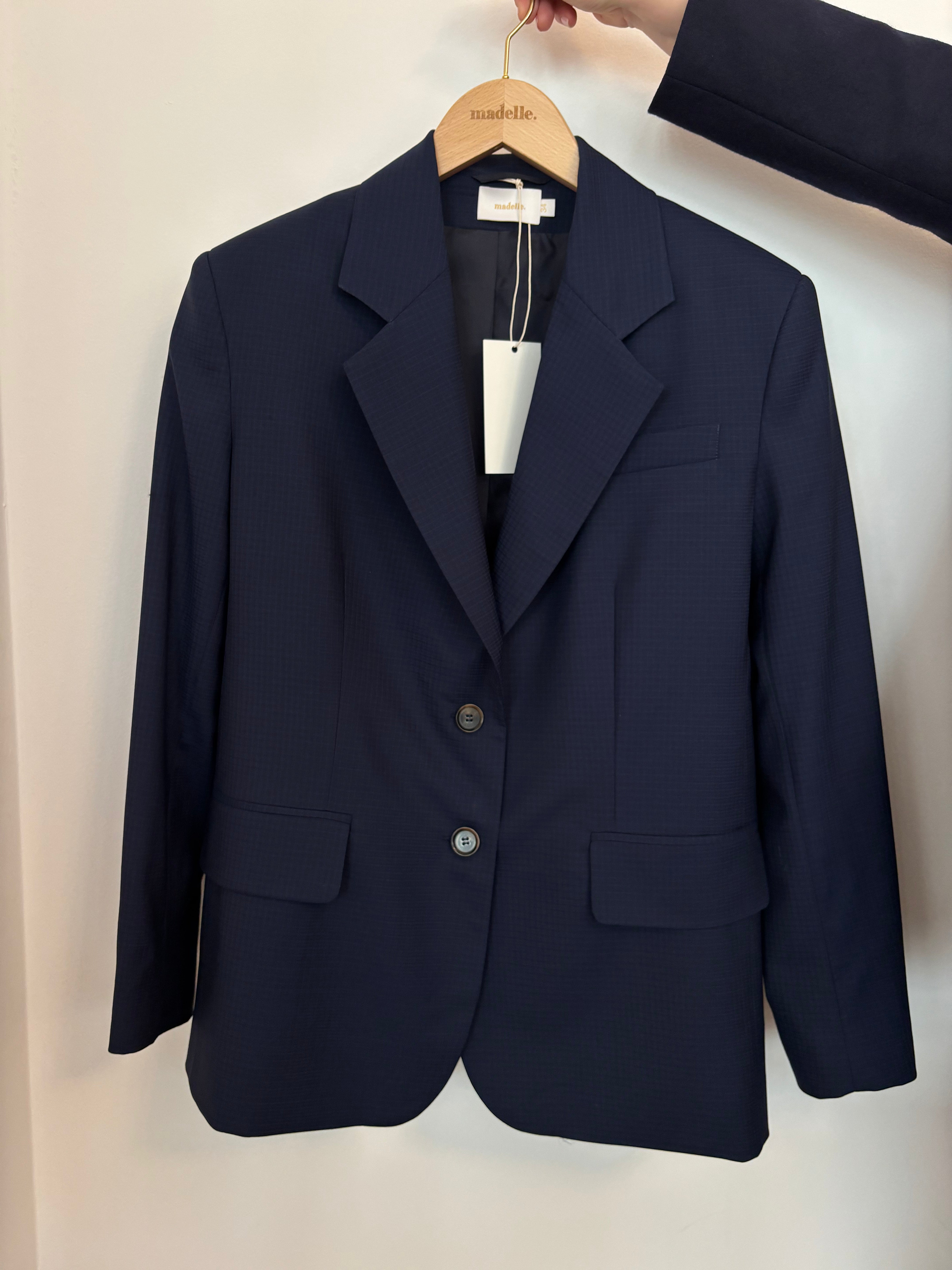 Marynarka z wełny szafirowo-granatowa