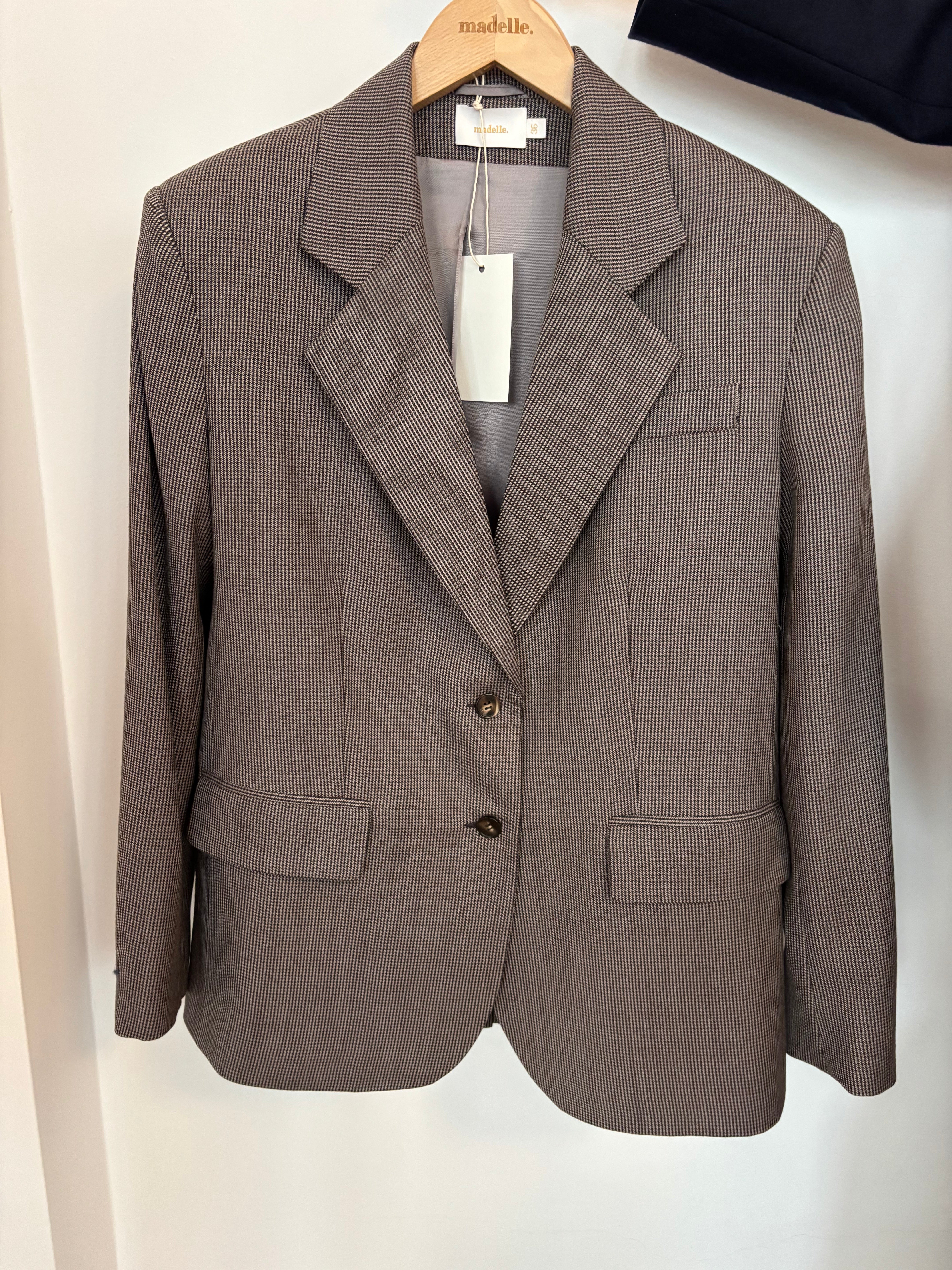 Marynarka z wełny w brązową krateczkę