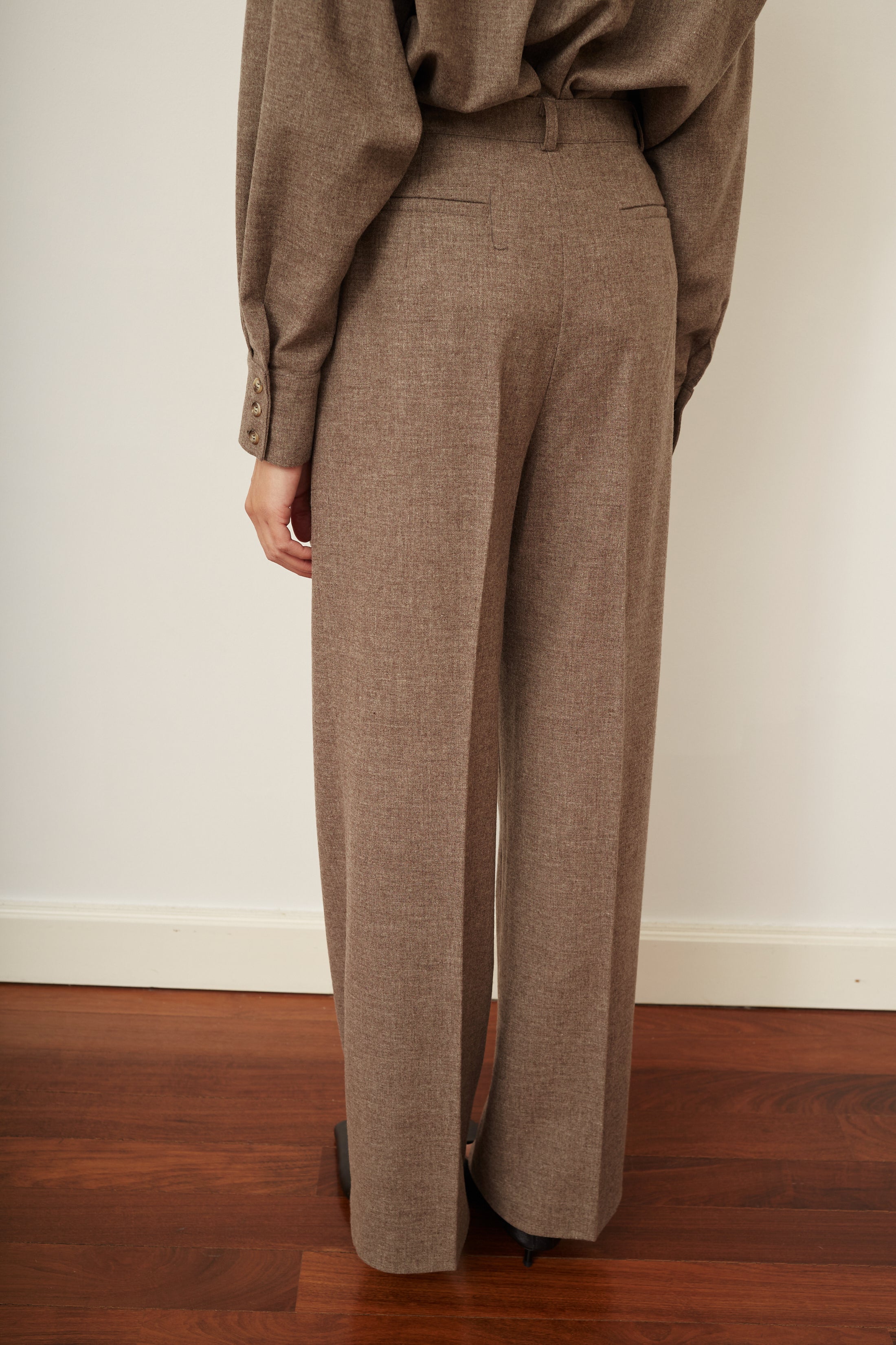 Spodnie Julien brązowe