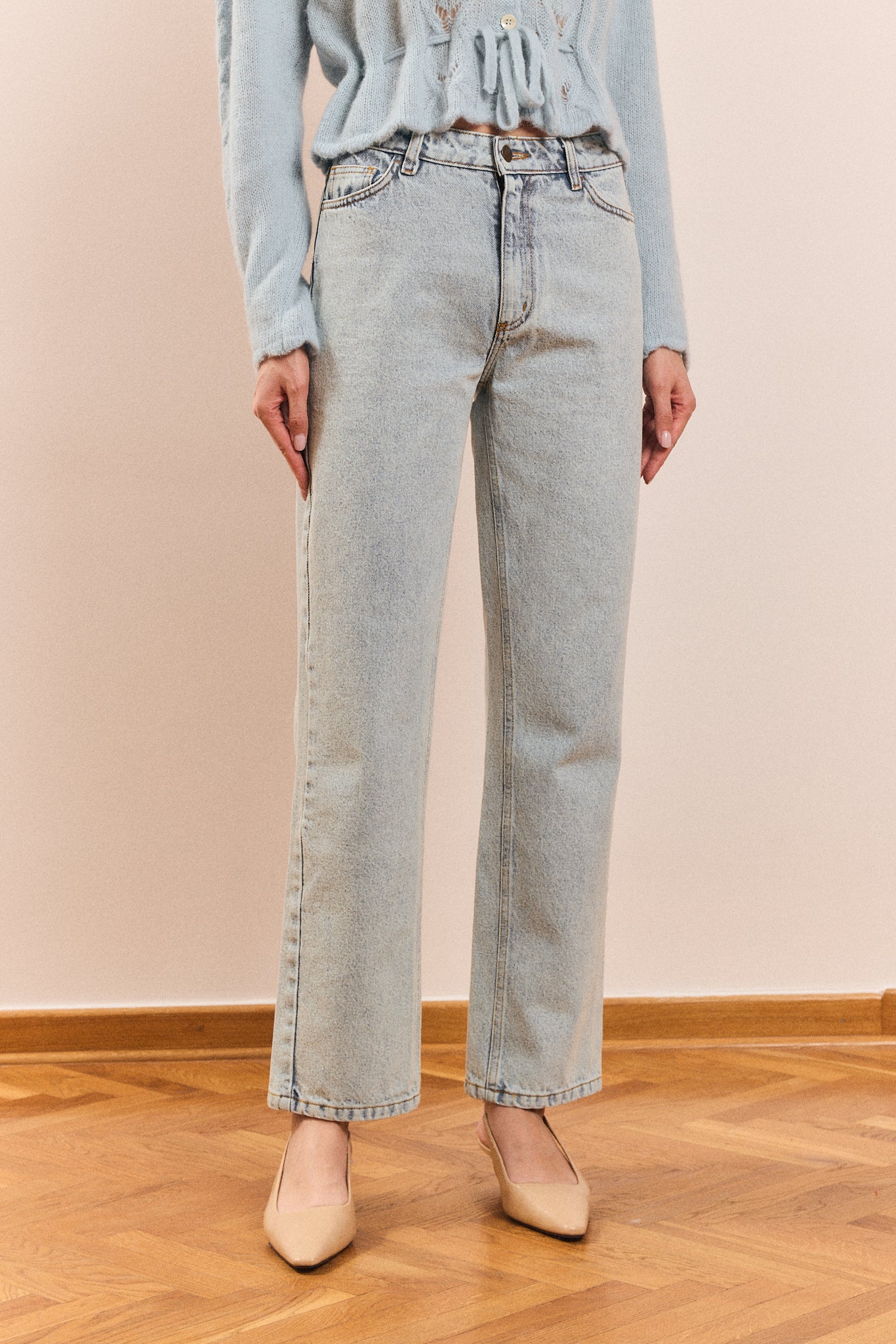 Nicolas blue jeans / available soon